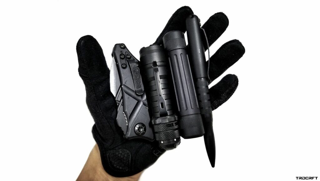 Dark Urban Essentials EDC Kit