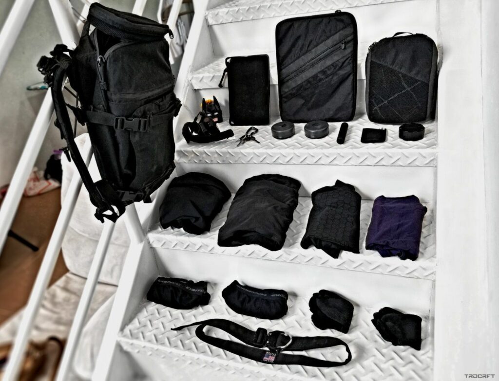 How-to-Live-Out-of-a-Backpack-in-Kuala-Lumpur-Loadout-with-FAST-Pack-Scout (1)