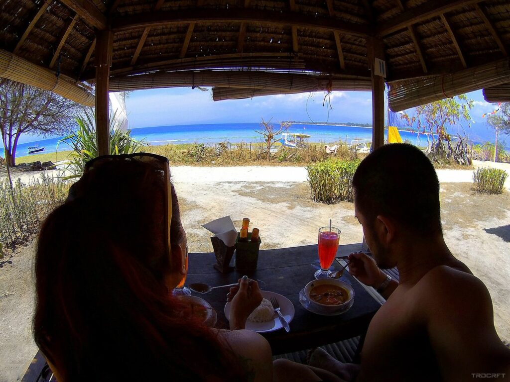 Lunch-on-The-Beach-at-Gili-Meno-Island-at-Ya-Ya-Warung-Restaurant-in-Indonesia (1)